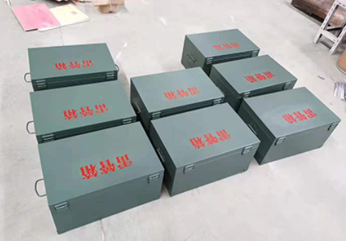 南部炸药箱和雷管箱一般是怎么存放的？