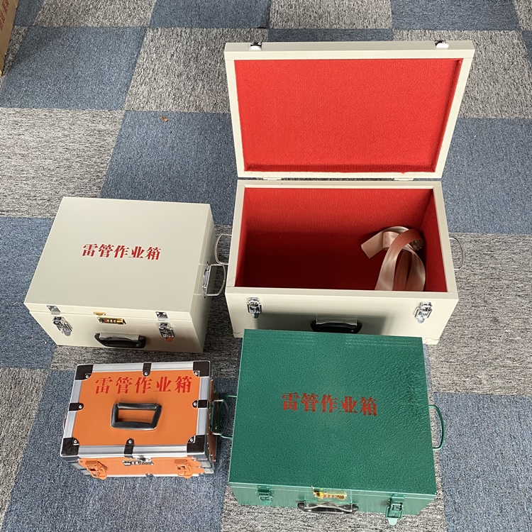 南部爆破工程作业箱如何选择？玻璃钢与传统材质的全面对比